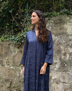 Montserrat · Vestido midi fluido marino