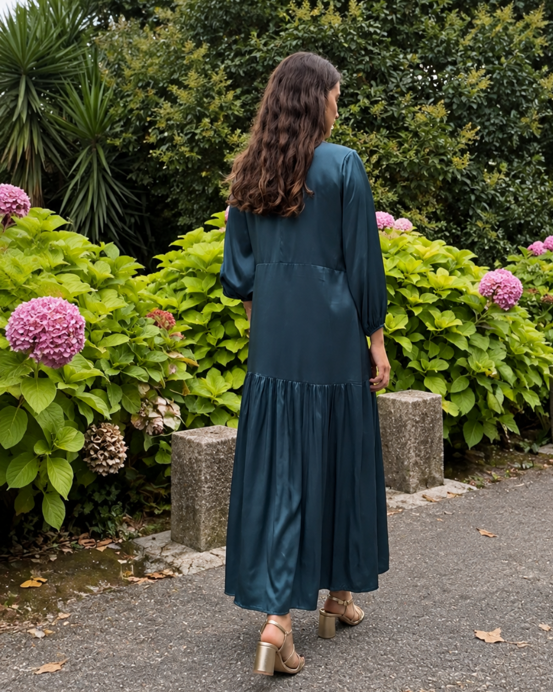 Vestido largo satinado azul