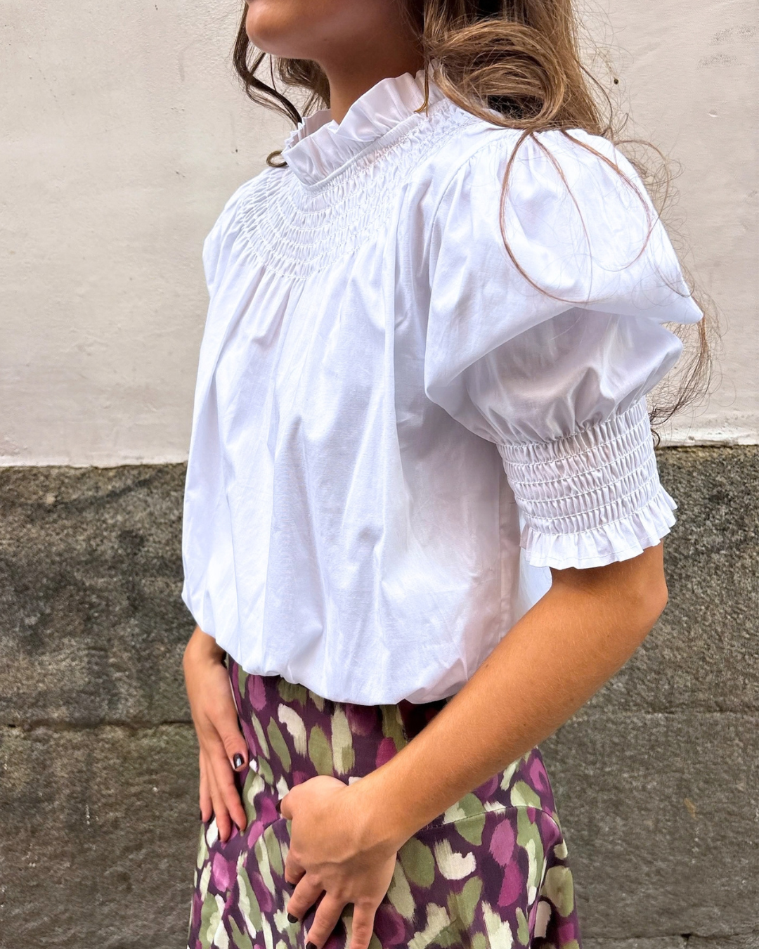 Blusa abullonada blanca