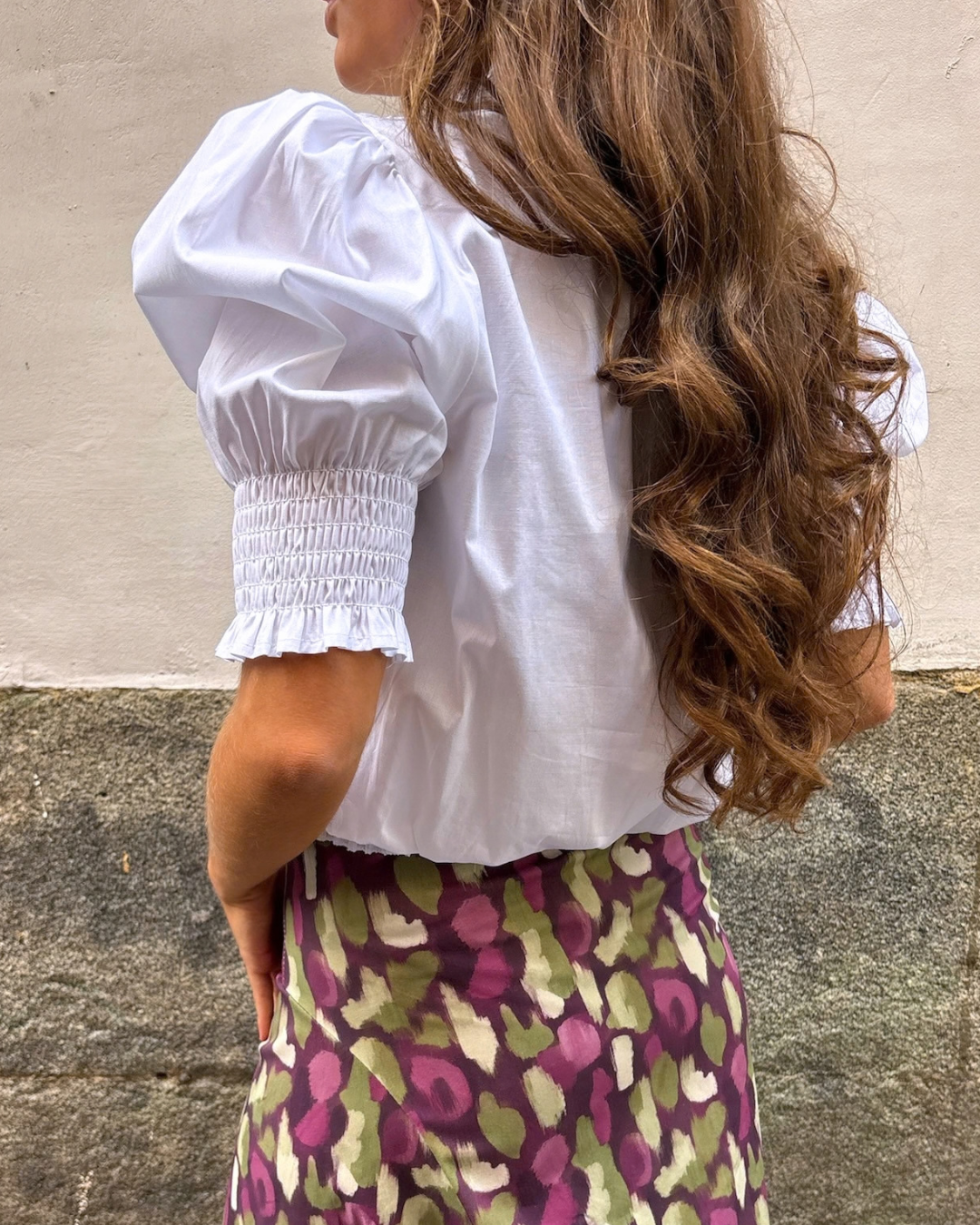 Blusa abullonada blanca