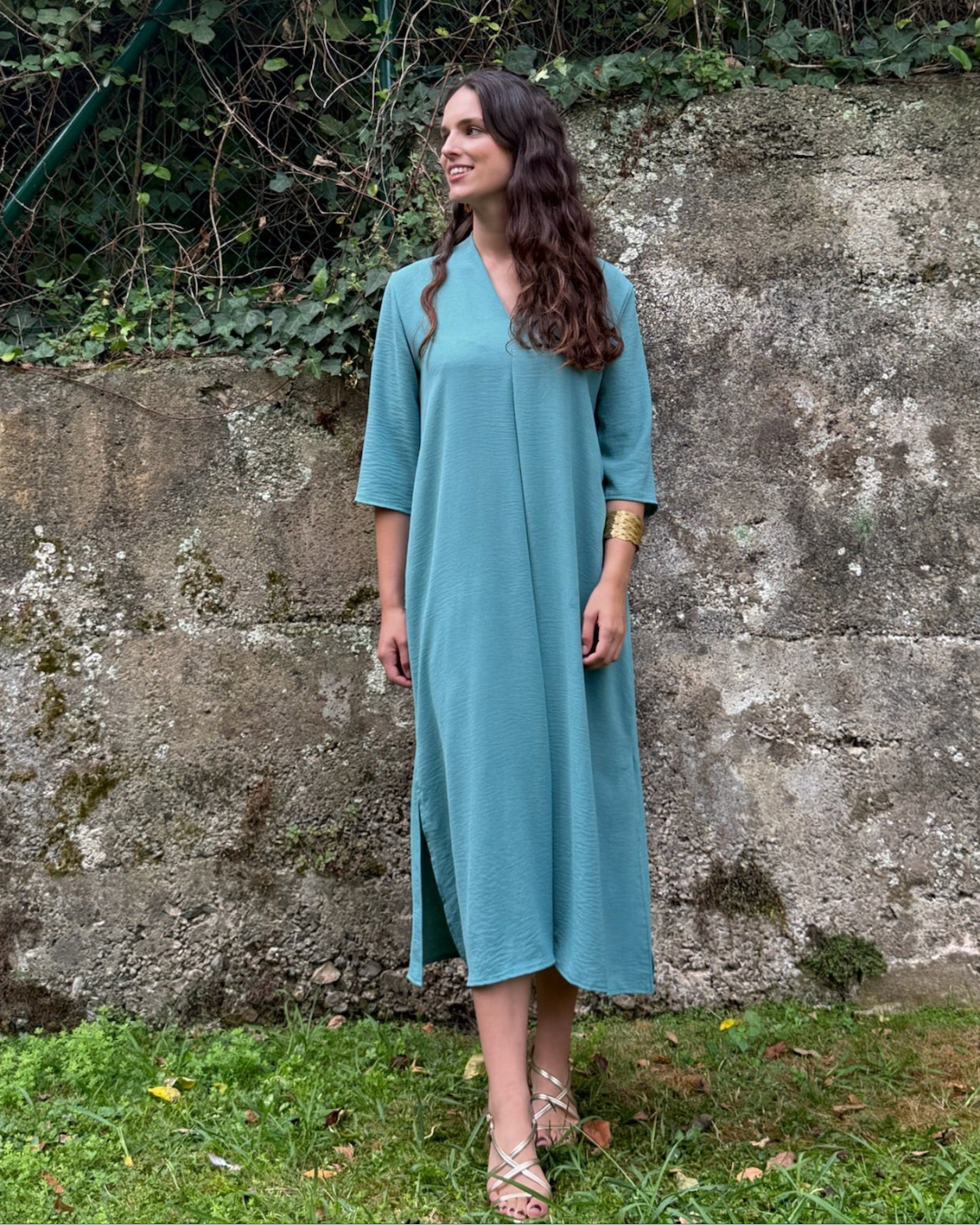 Vestido caftán midi verde agua