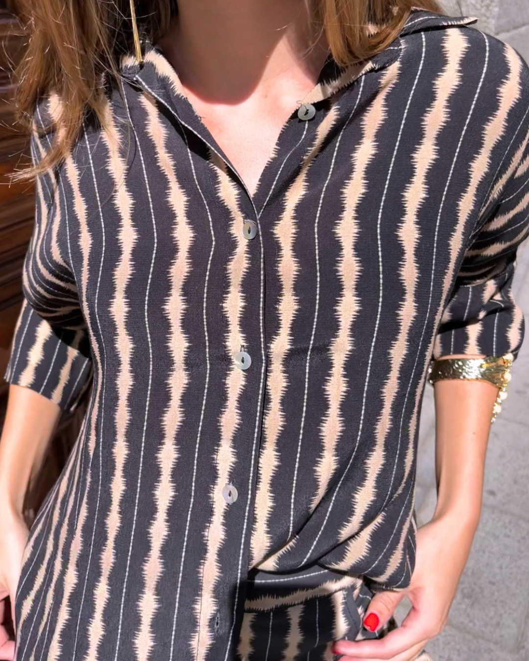 Camisa amplia de manga kimono negra