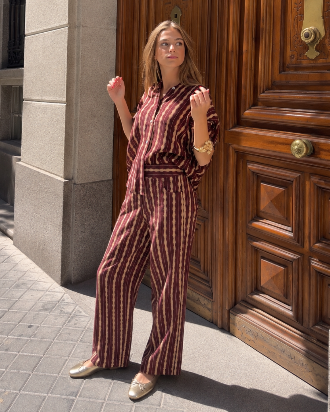 Camisa amplia de manga kimono burdeos