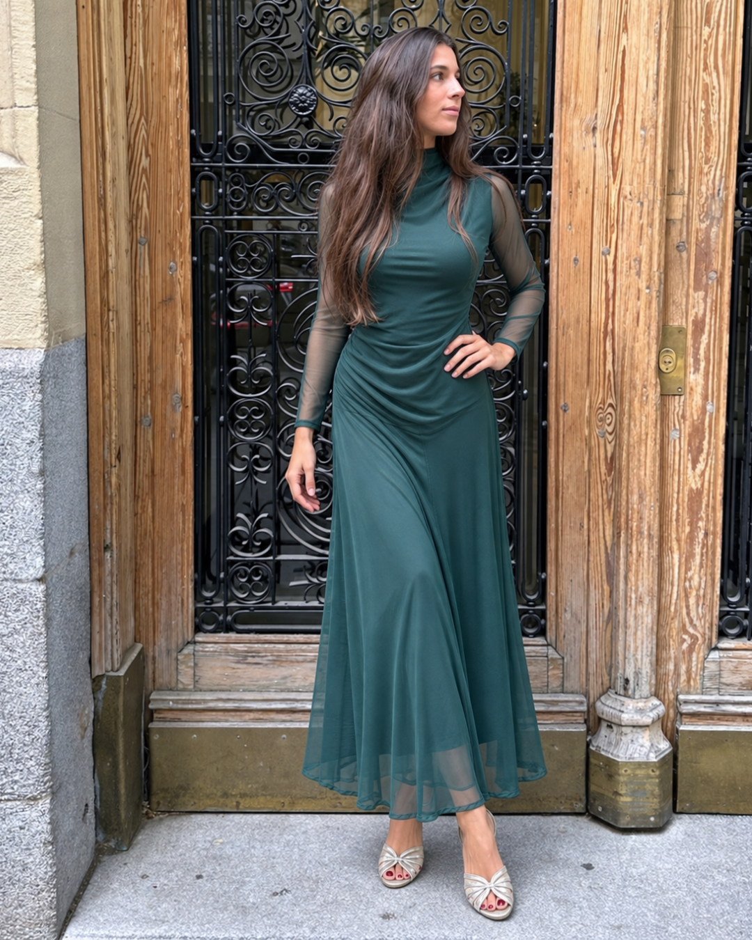 Vestido largo con manga de gasa verde