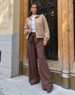 Araceli · Pantalón de pernera ancha marrón