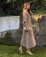 Vestido caftán midi taupe