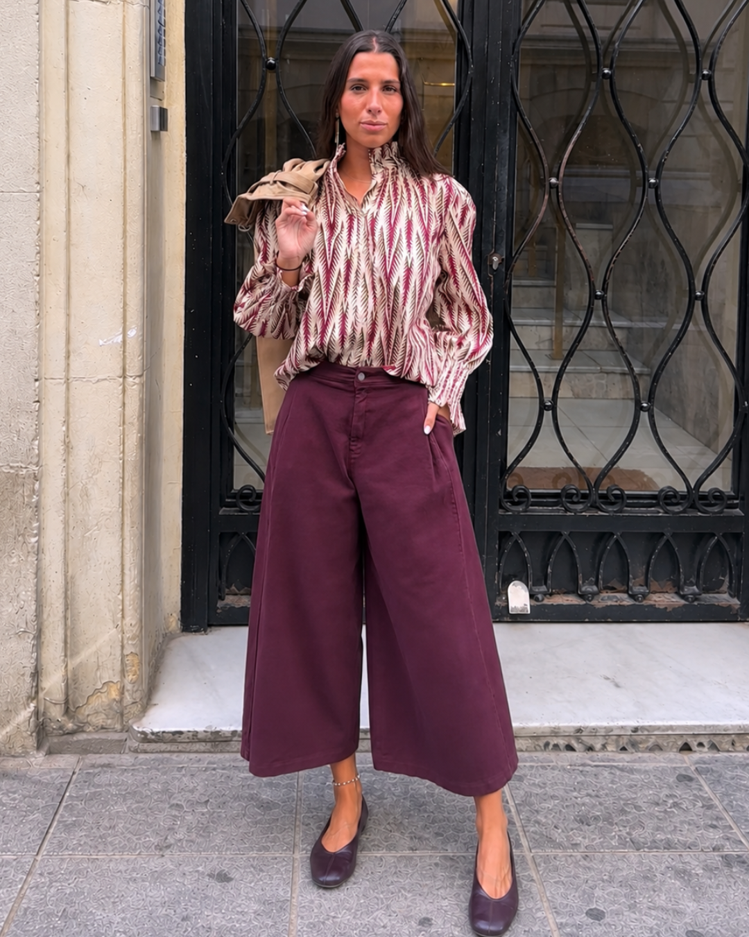Estela · Pantalón tobillero berenjena