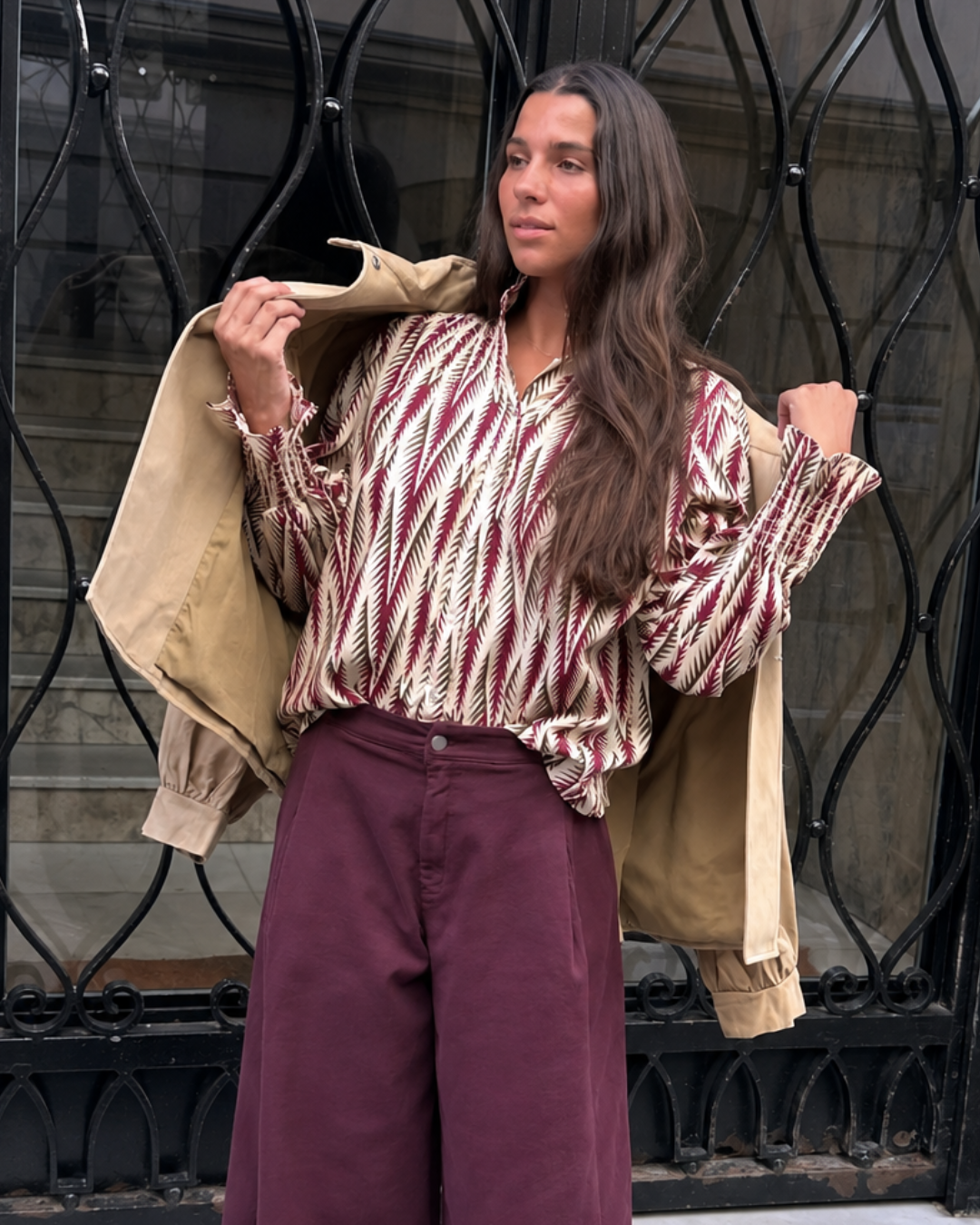 Blusa estampada holgada beige