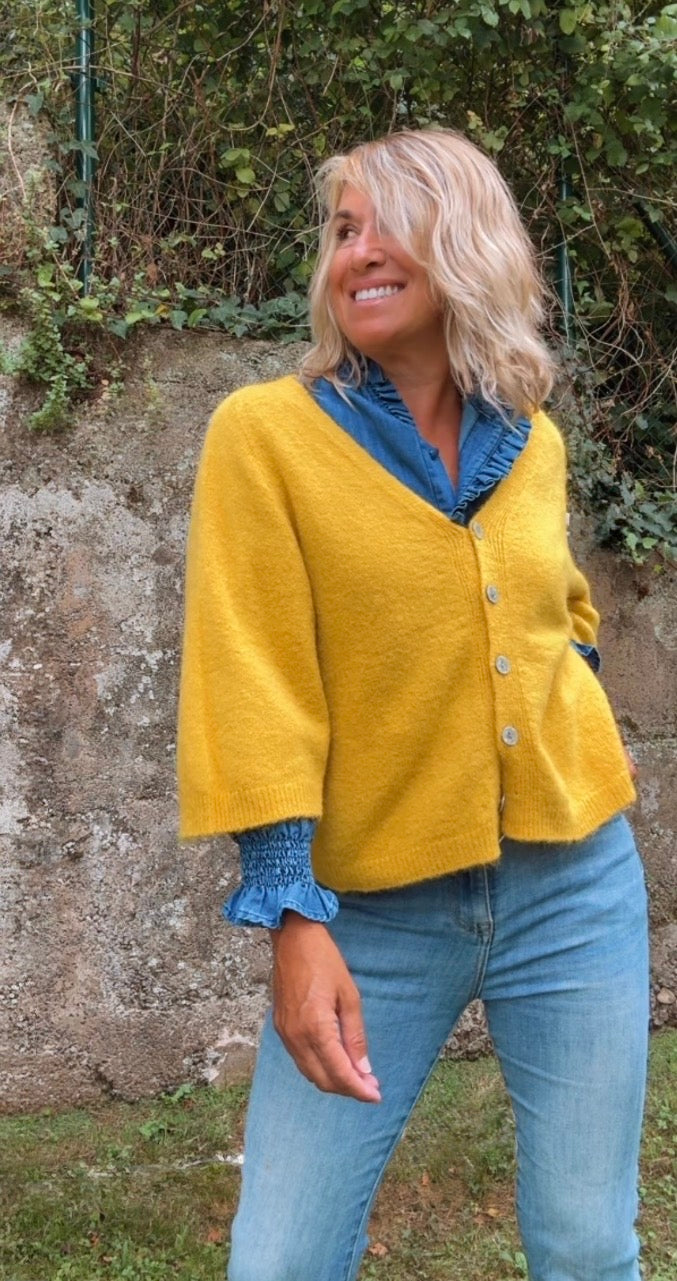 Chaqueta de punto mostaza
