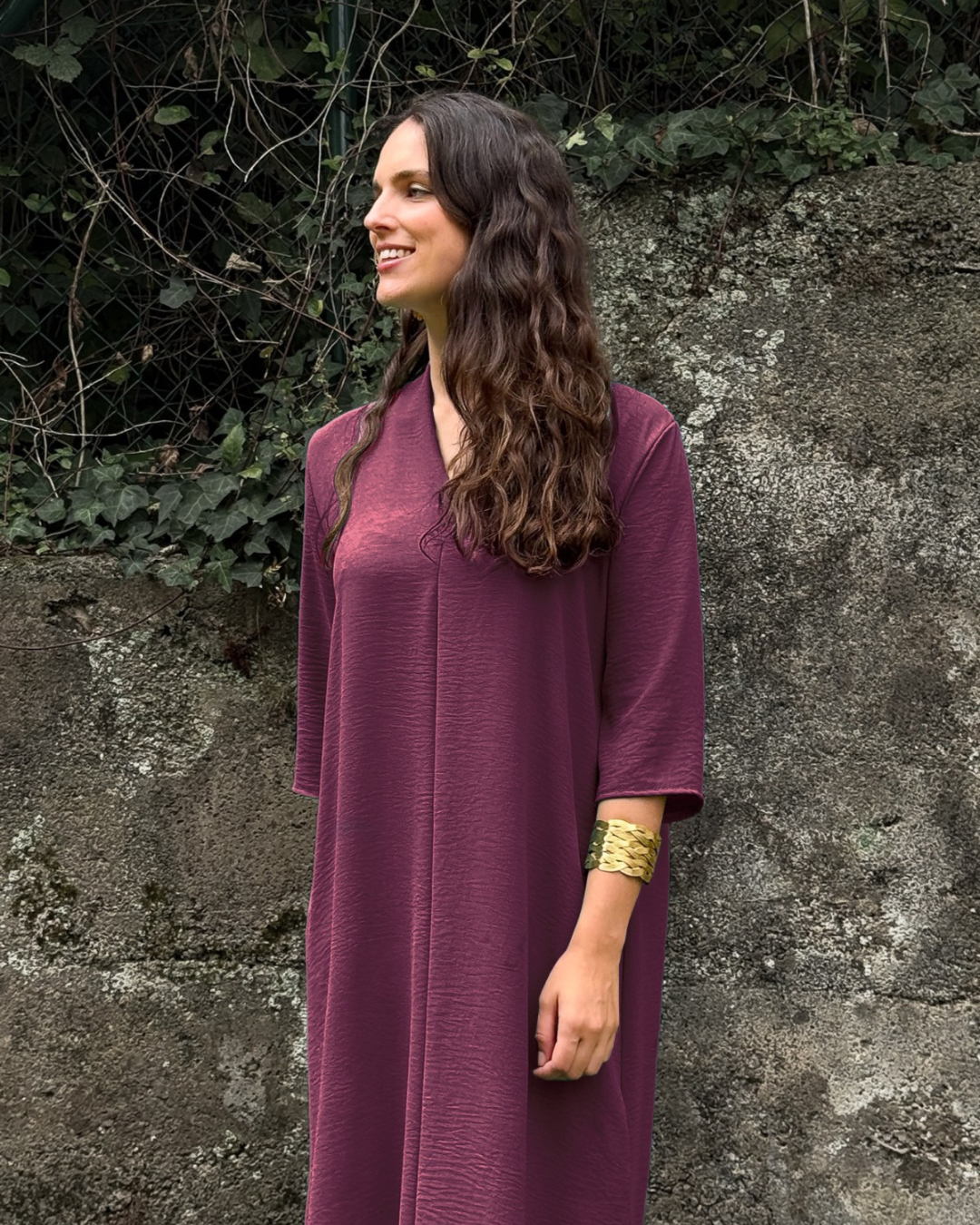 Vestido caftán midi burdeos