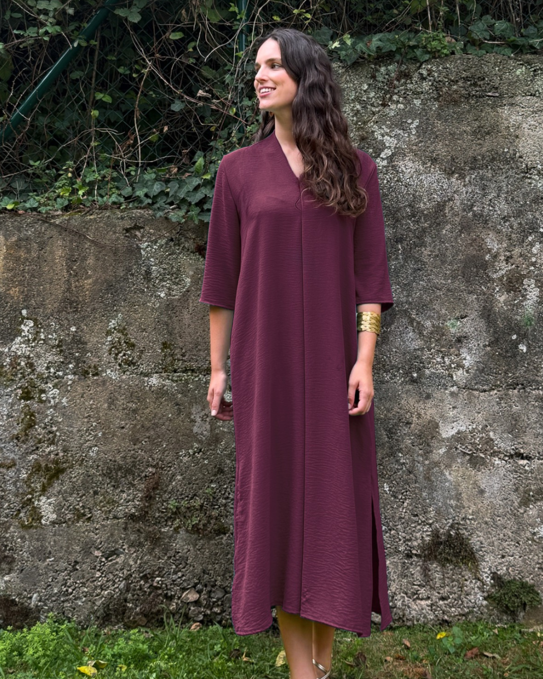 Vestido caftán midi burdeos