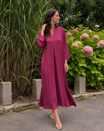 Esther · Vestido largo amplio berenjena