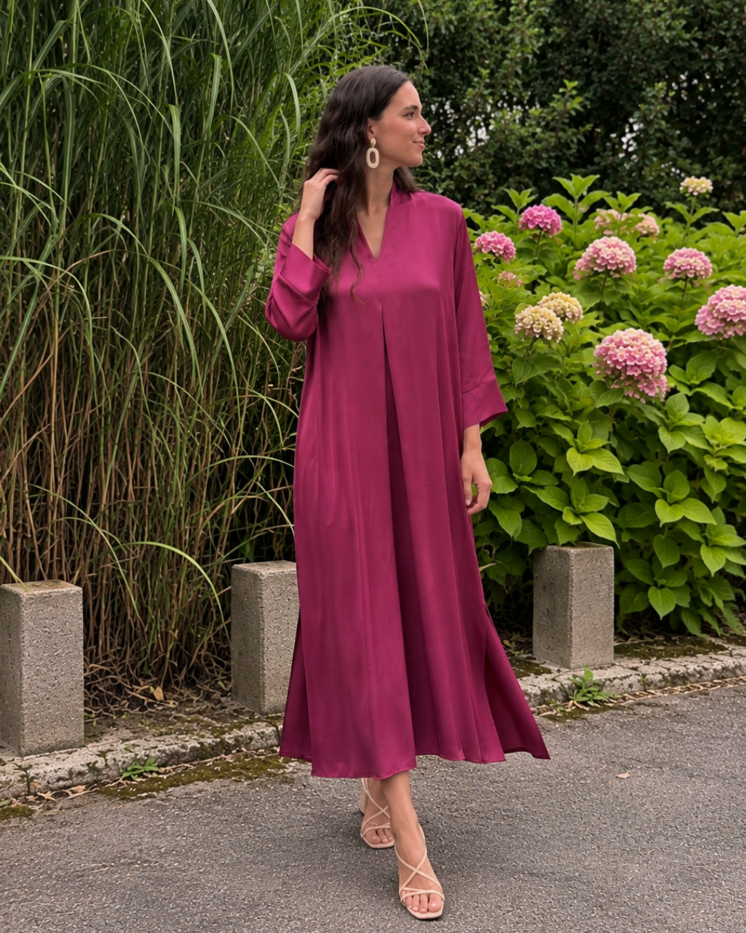 Esther · Vestido largo amplio berenjena