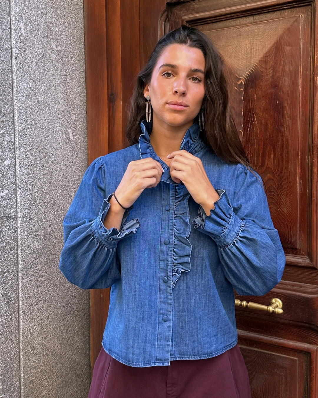 Blusa vaquera de cuello ancho