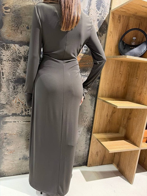 VESTIDO MIDI CON ESCOTE EN V