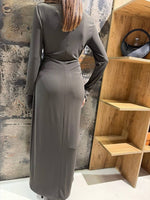 VESTIDO MIDI CON ESCOTE EN V