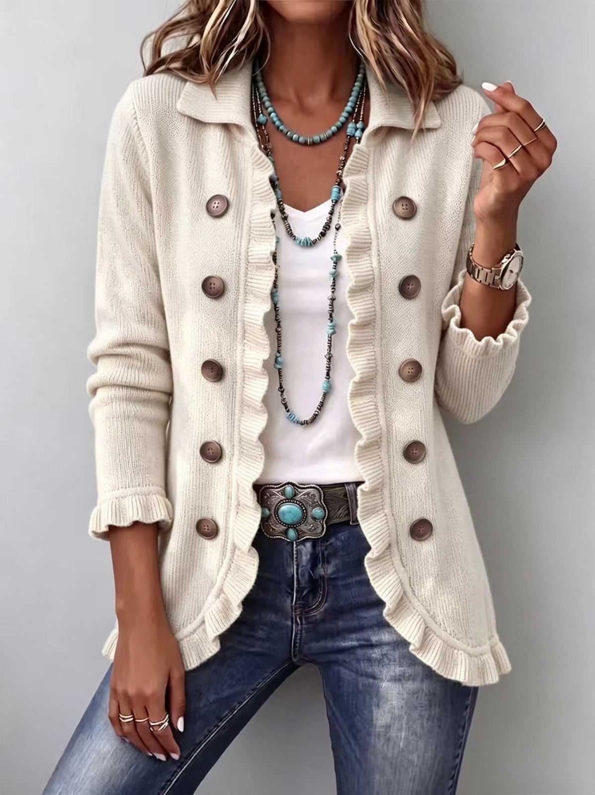 Casilda · Chaqueta de punto marfil con volantes