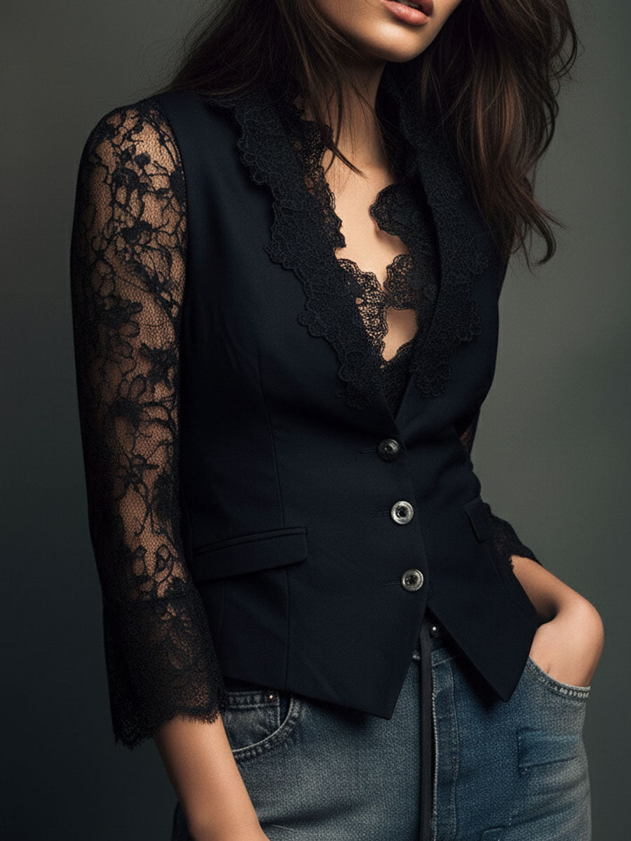Blazer negro con mangas semitransparentes
