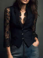 Blazer negro con mangas semitransparentes