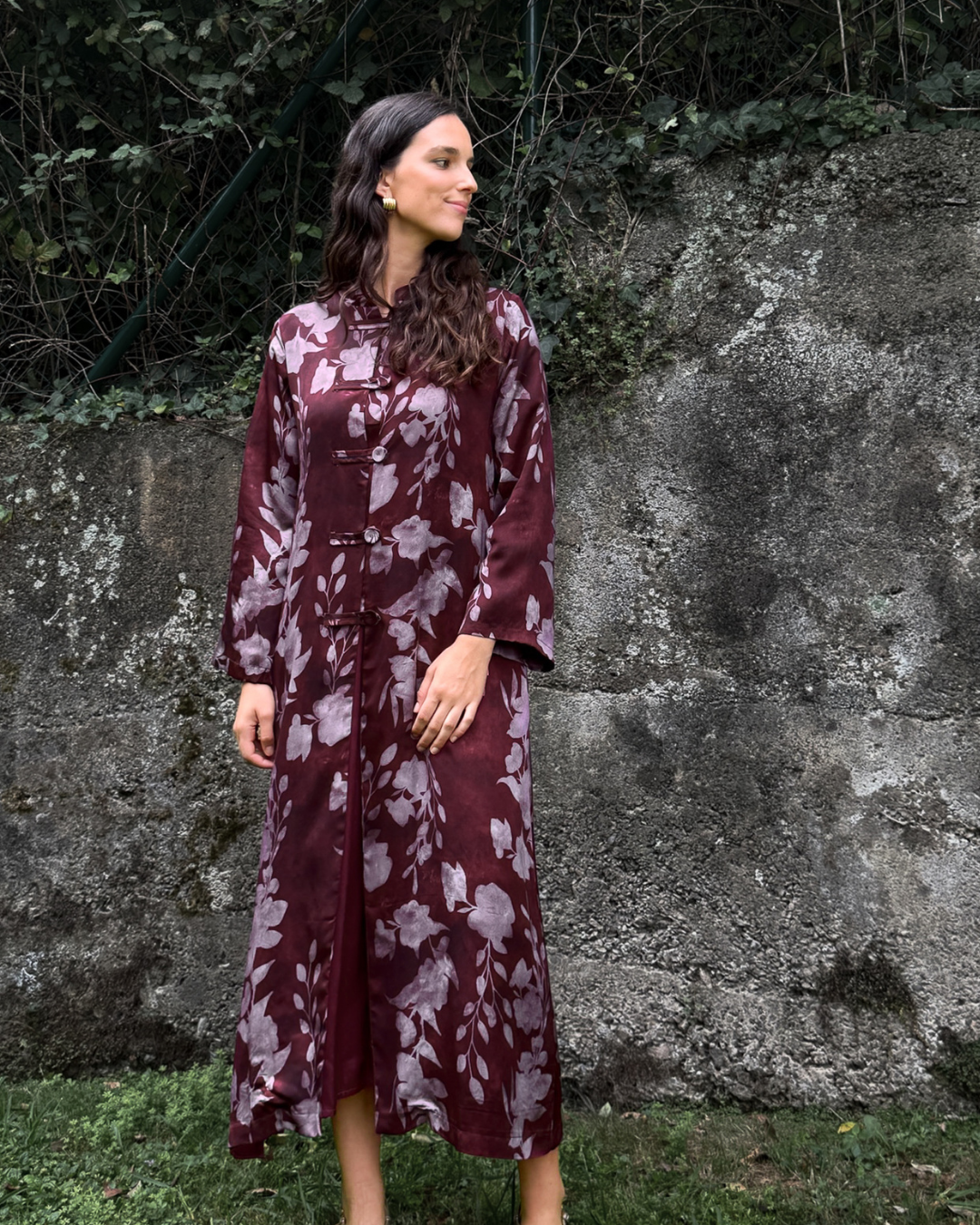 Kimono midi estampado burdeos