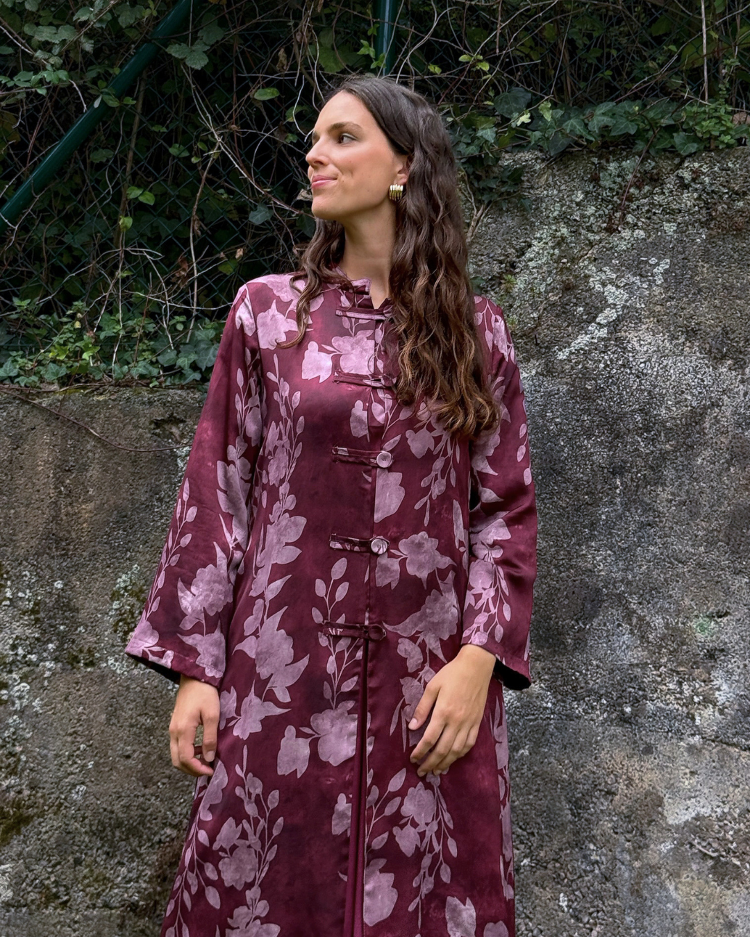Kimono midi estampado burdeos