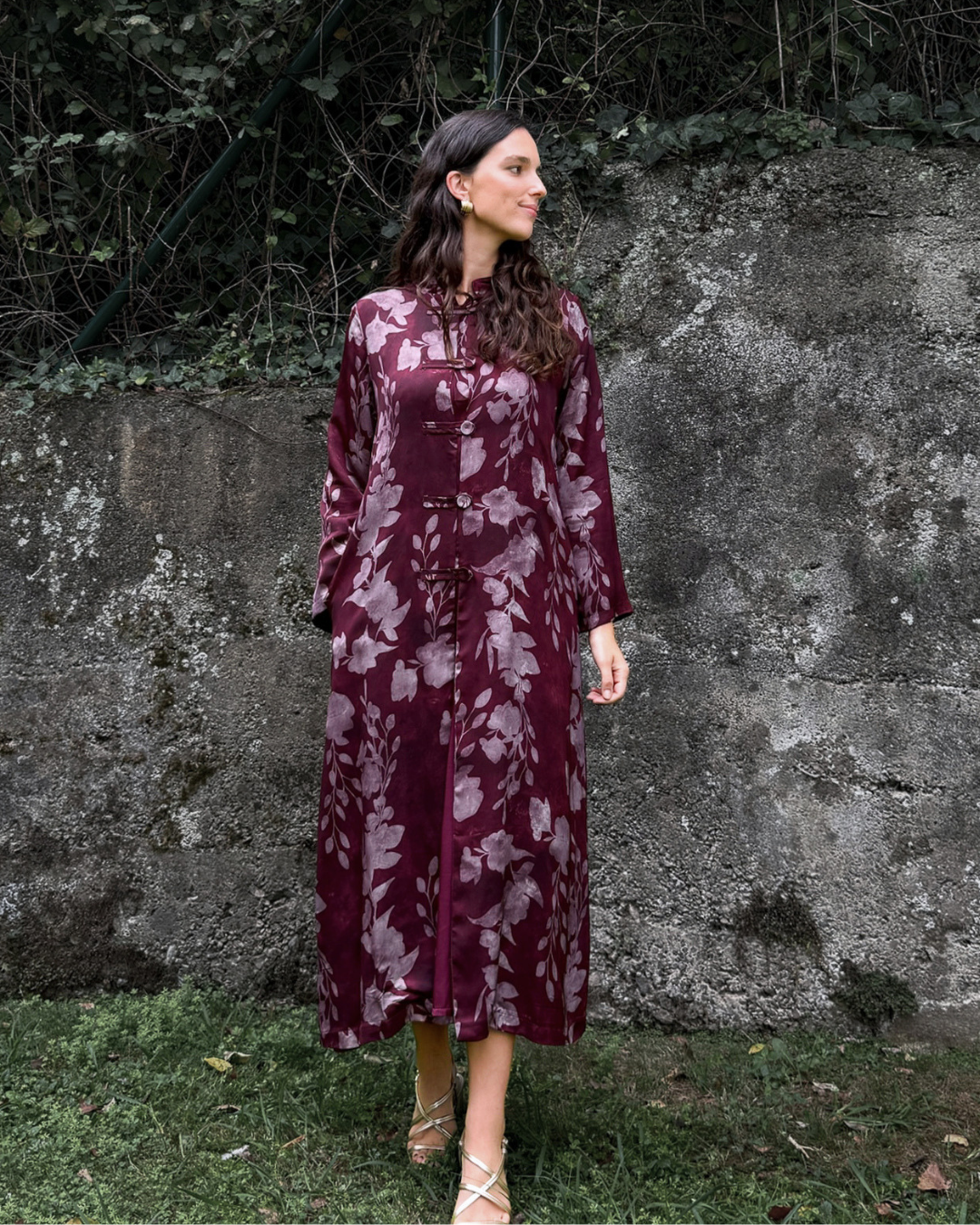 Kimono midi estampado burdeos