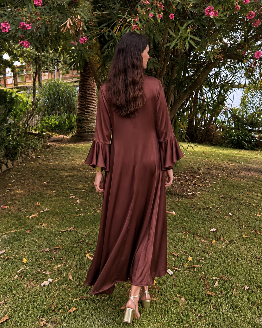Vestido midi con escote en V marrón (Talla grande)
