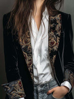 Blazer entallado con estampado barroco negro