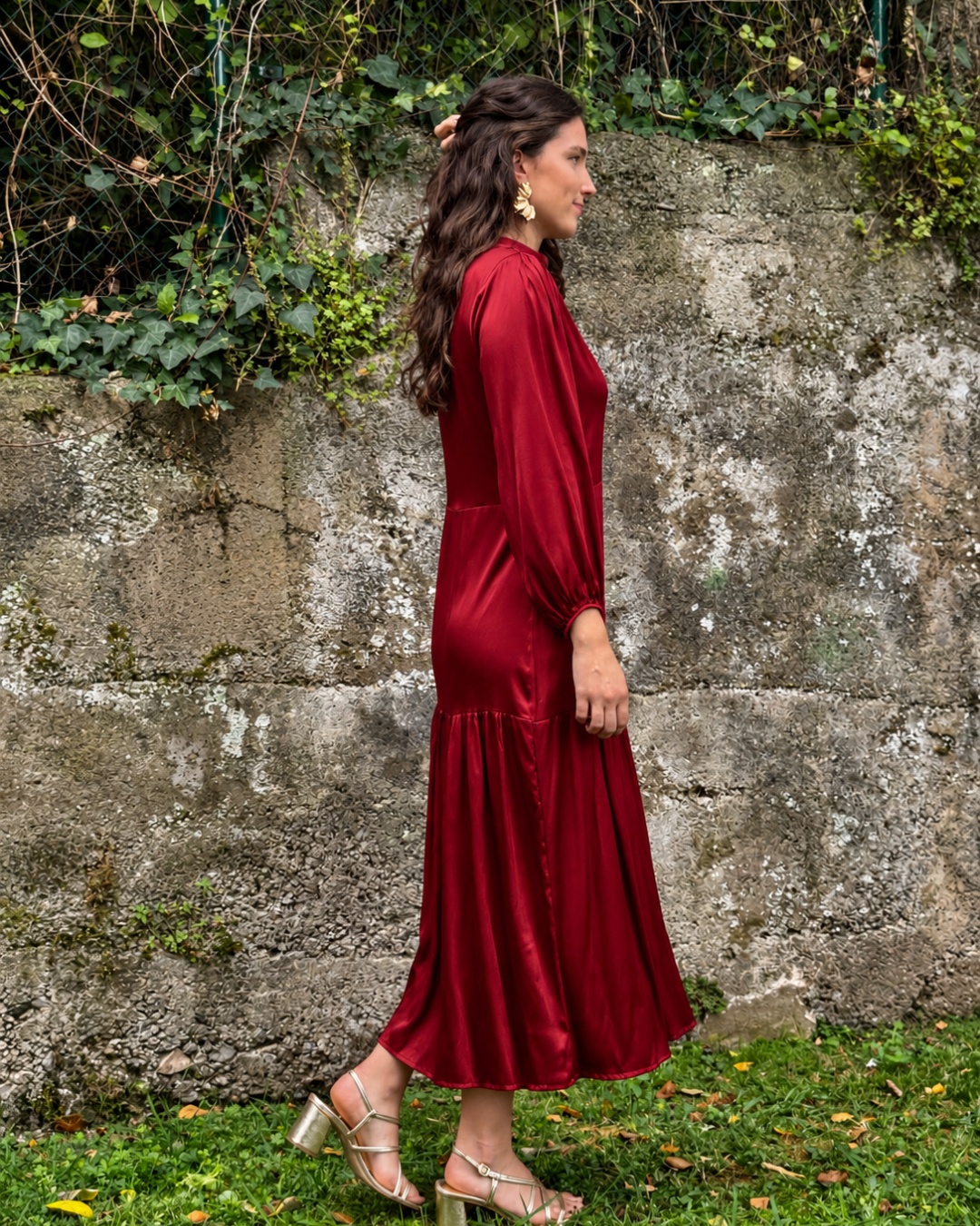 Vestido largo satinado burdeos