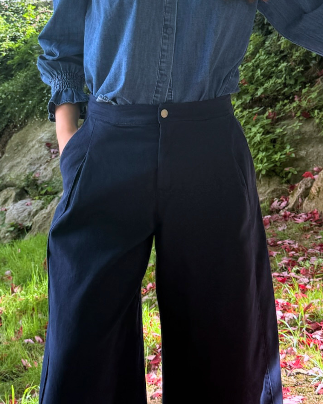 Estela · Pantalón tobillero azul