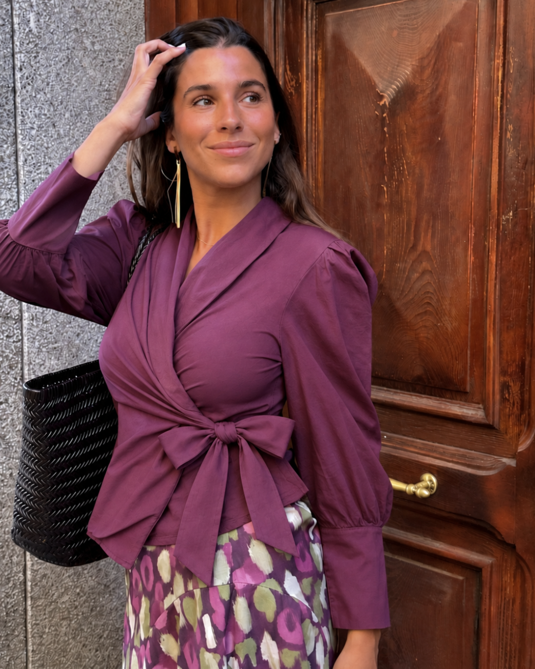 Fernanda · Blusa cruzada berenjena