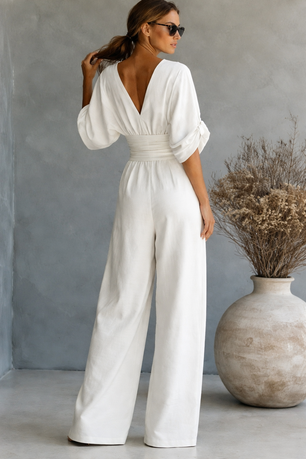 Mono elegante de pernera ancha