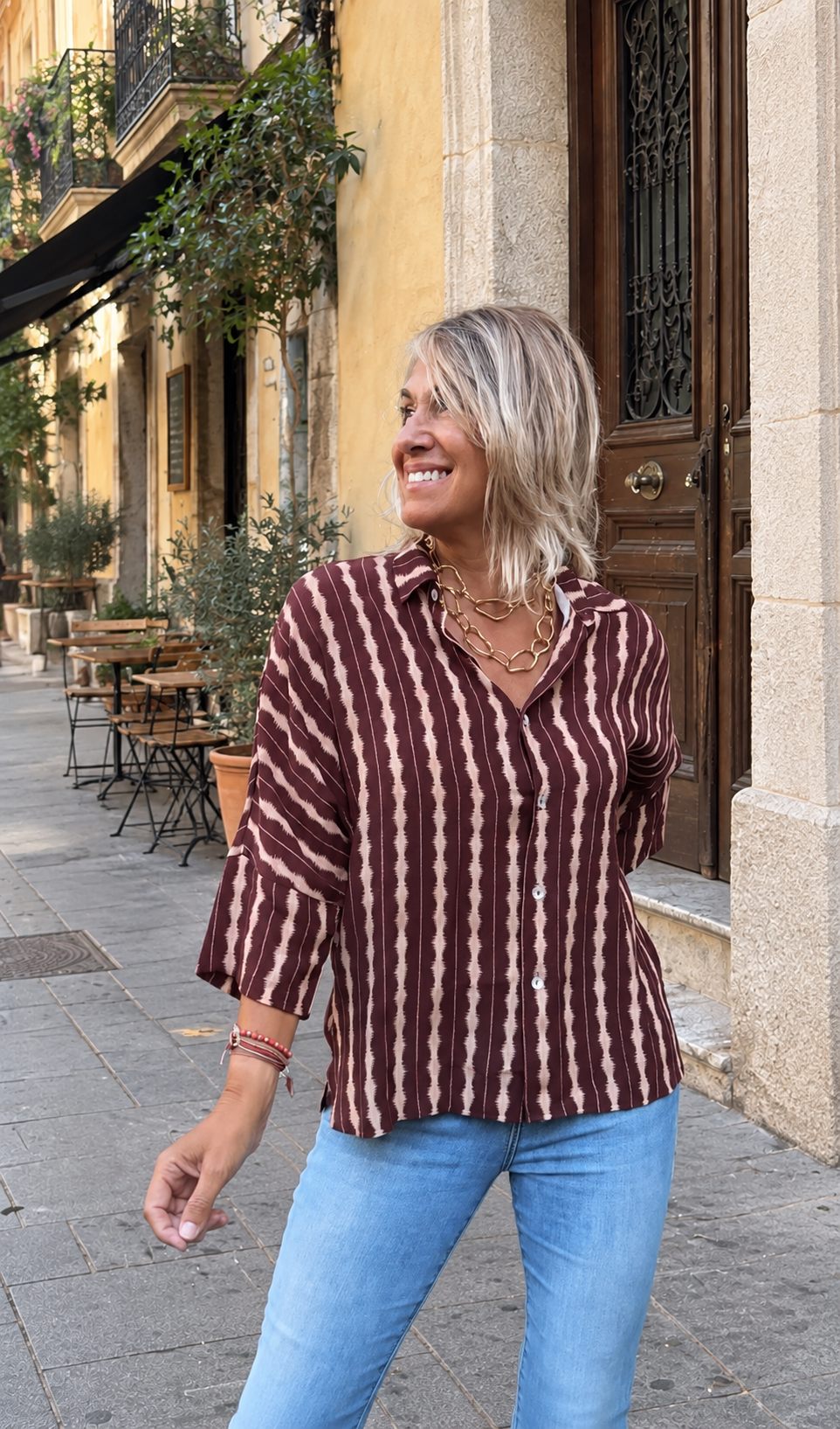 Olivia · Camisa amplia de manga kimono burdeos