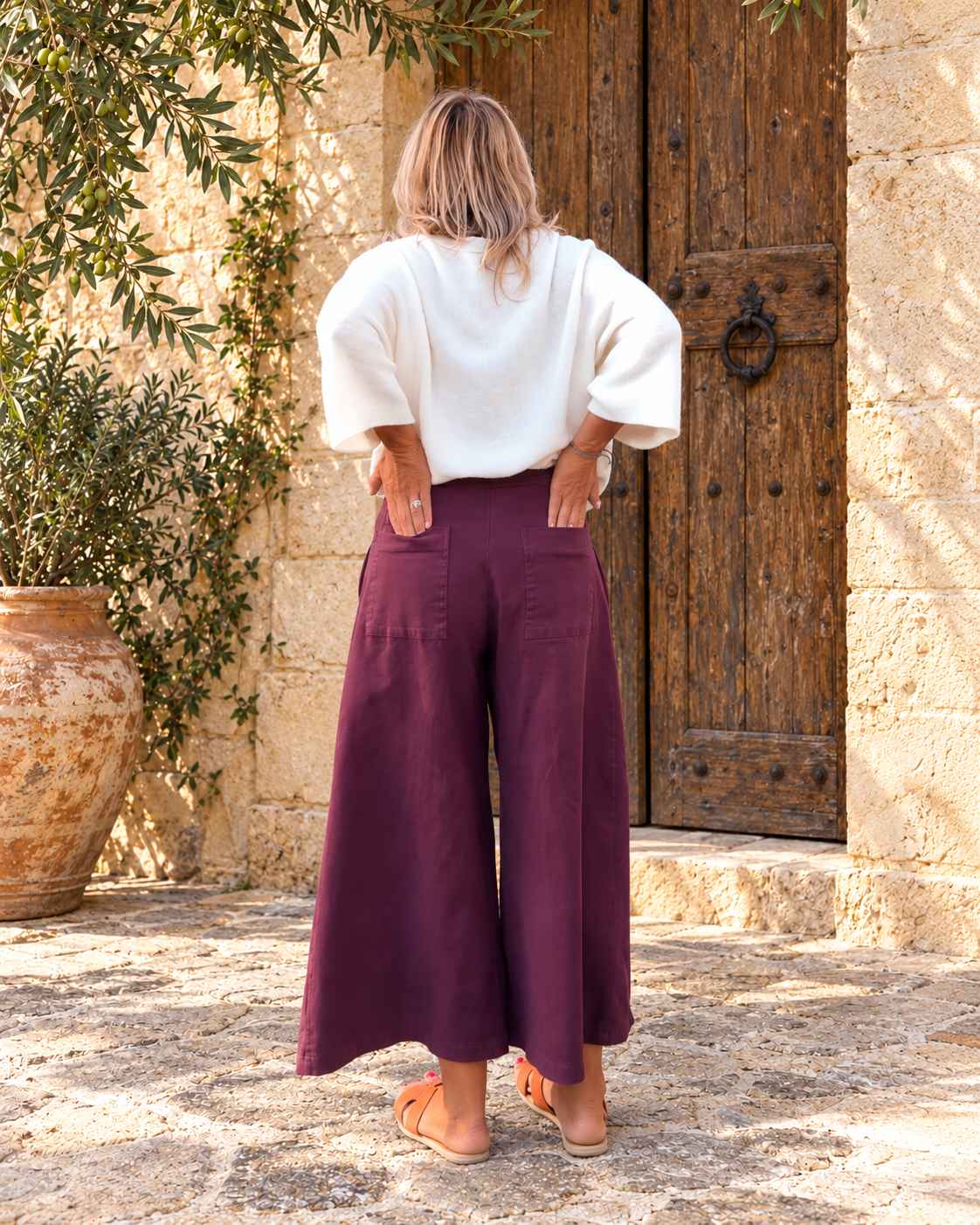Pantalón tobillero berenjena