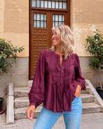 Camisa corta con tablas burdeos