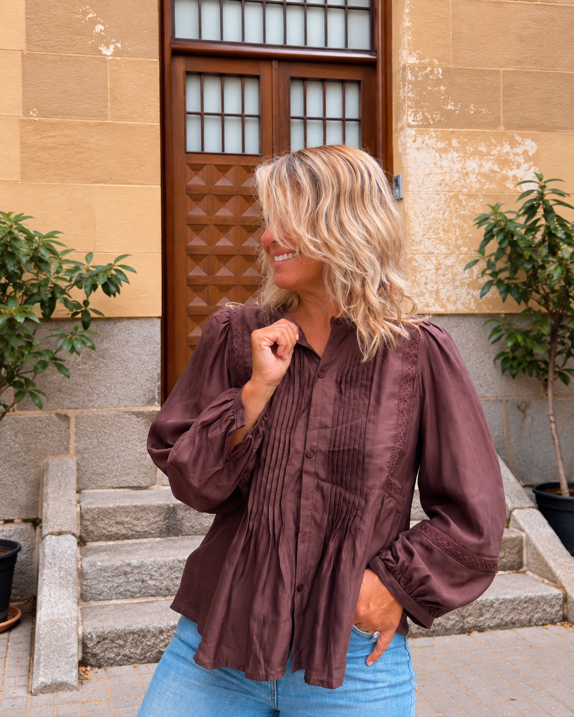 Camisa corta con tablas chocolate