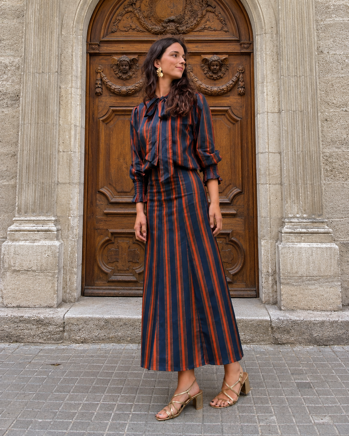Salomé · Falda midi de tiro alto
