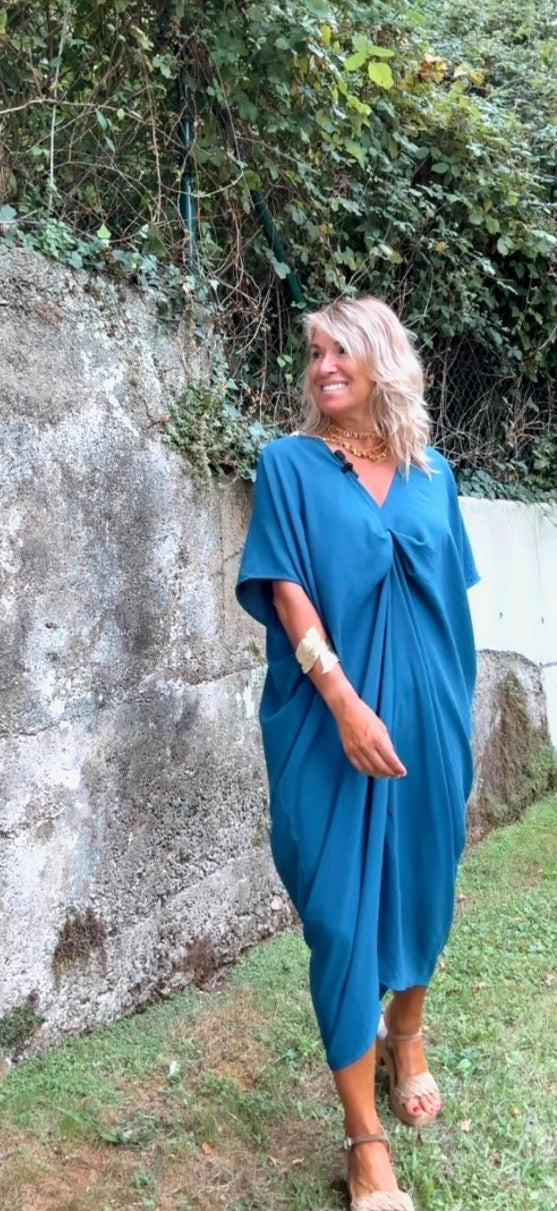Mar · Vestido largo fluido azul