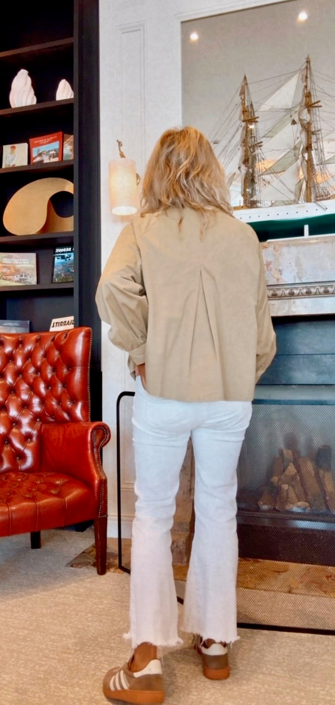 Gabardina corta camel