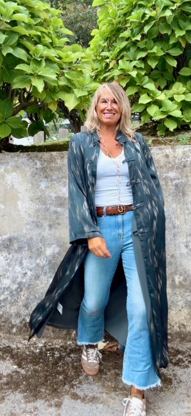 Kimono midi estampado gris