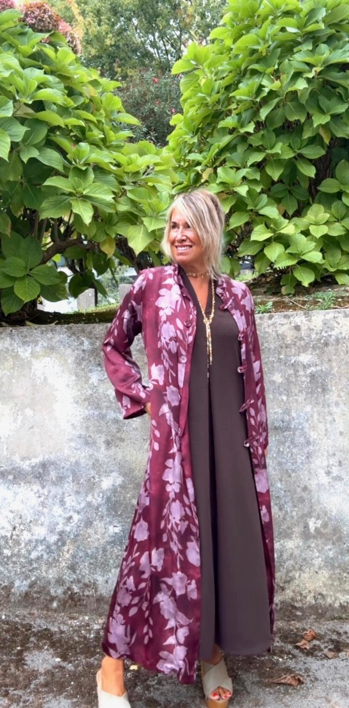 Kimono midi estampado burdeos