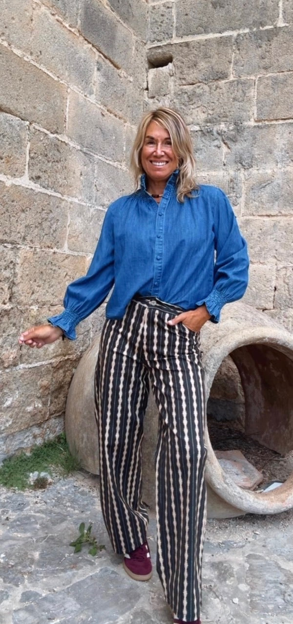 Pantalón recto estampado negro