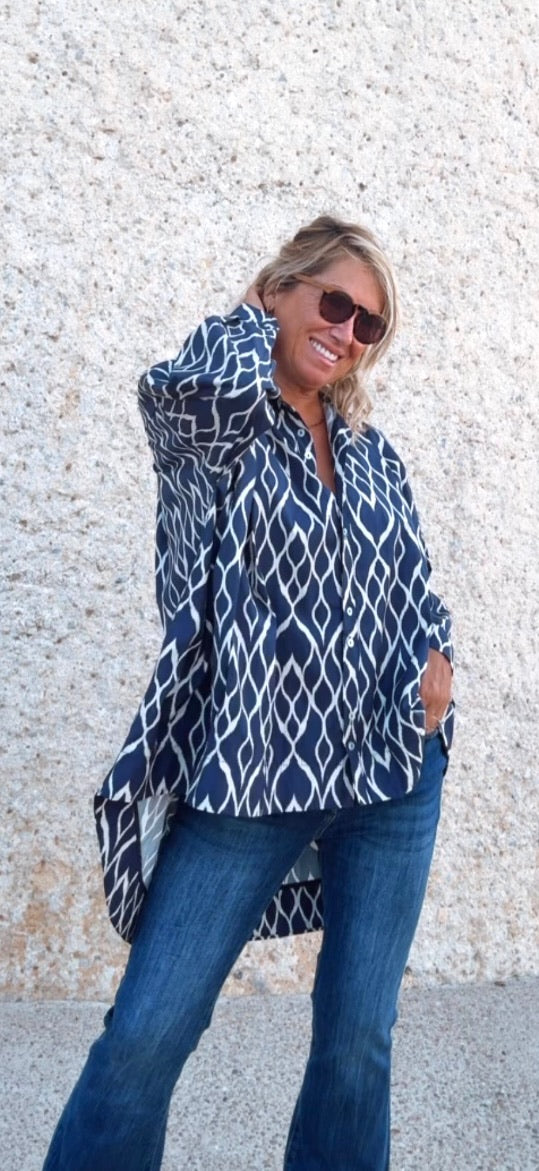 Camisa oversize asimétrica marino