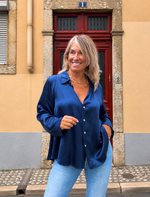 Camisa satinada marino
