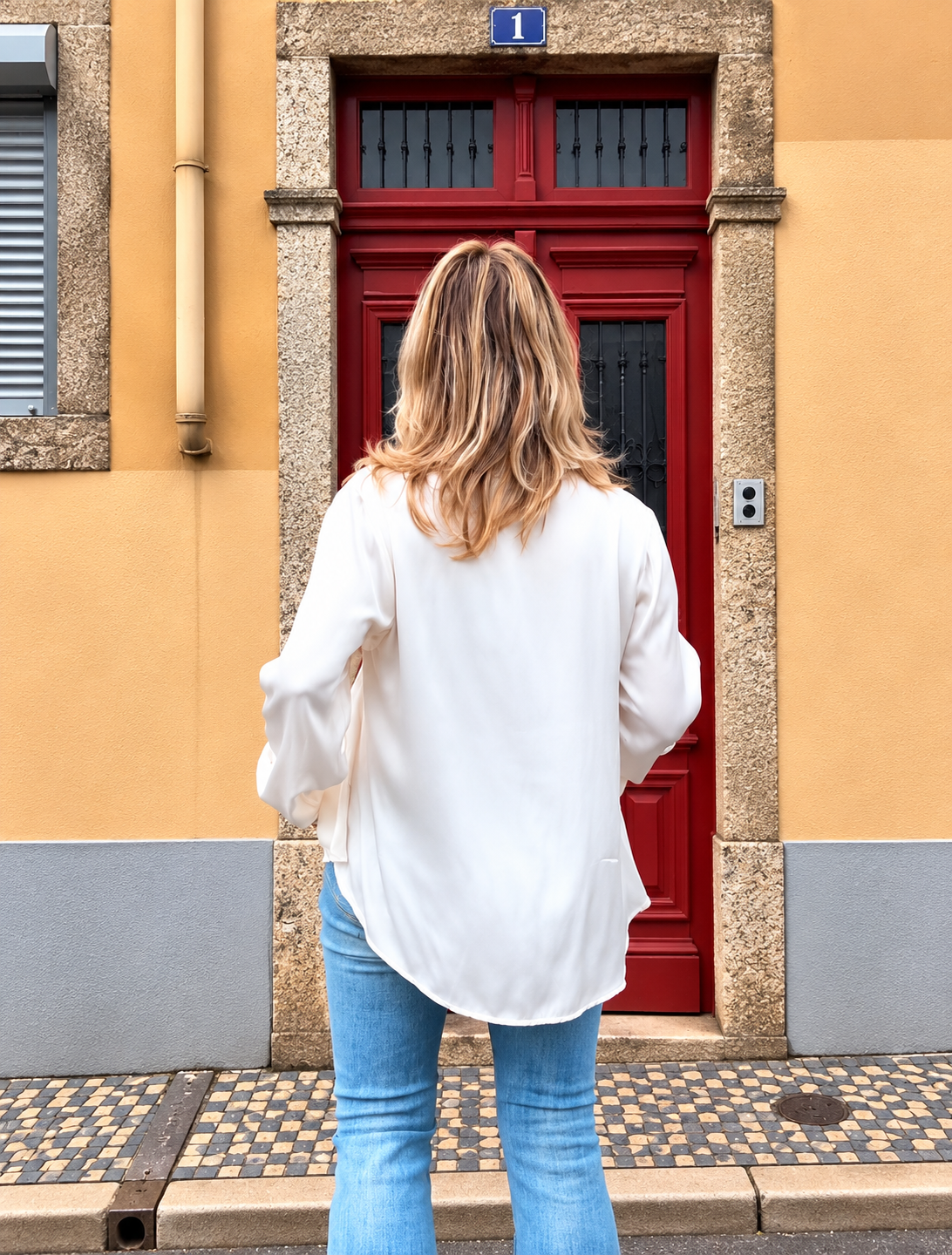 Camisa satinada beige