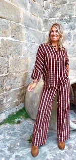 Pantalón recto estampado burdeos