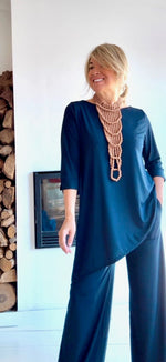 Lucía · Blusa asimétrica marino