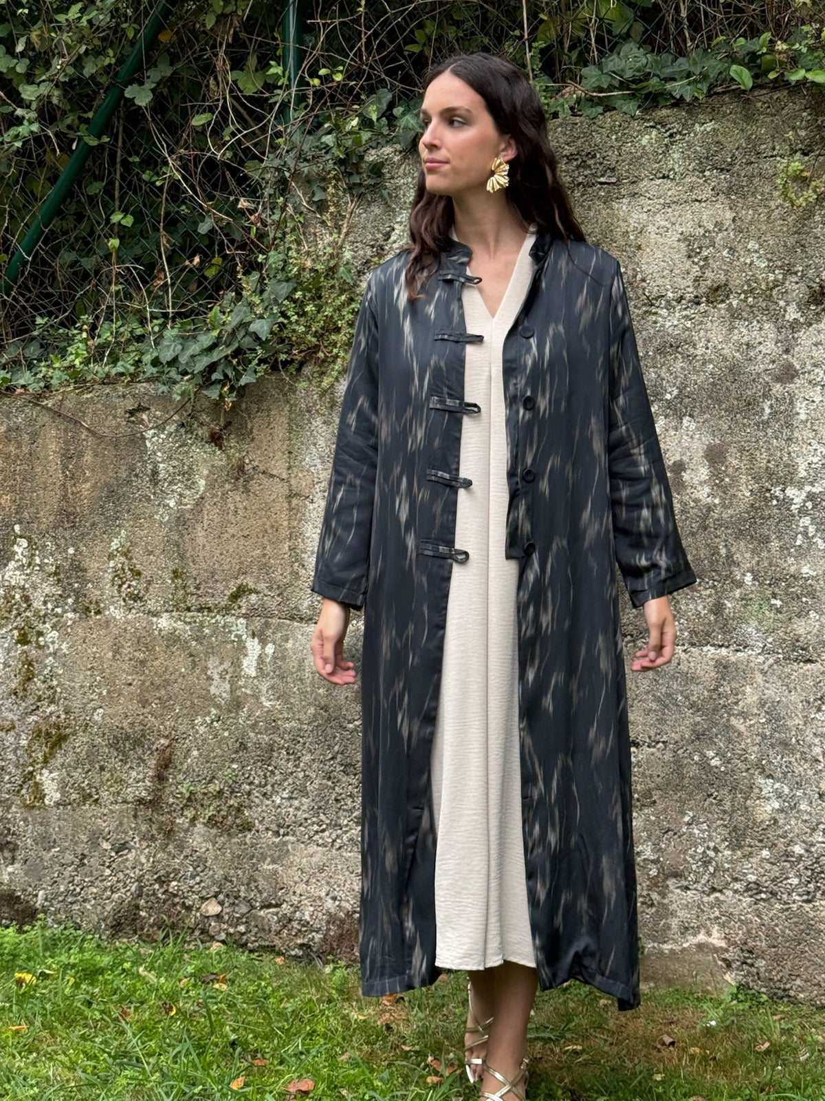 Vestido caftán midi beige