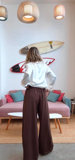 Pantalón de pernera ancha marrón