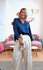 Pantalón de pernera ancha beige